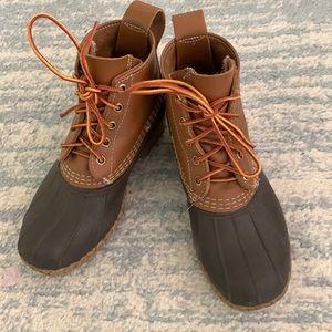 Classic Bean Boots- fit like a size 7-7.5